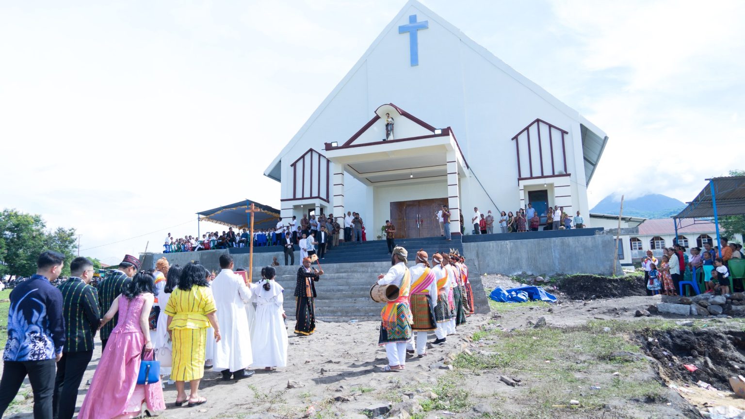 Gereja Baru Paroki Lengkong Cepang Diberkati – Keuskupan Ruteng